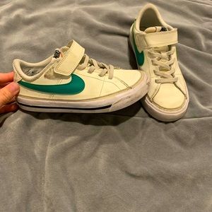 nike boys shoes size 12c.